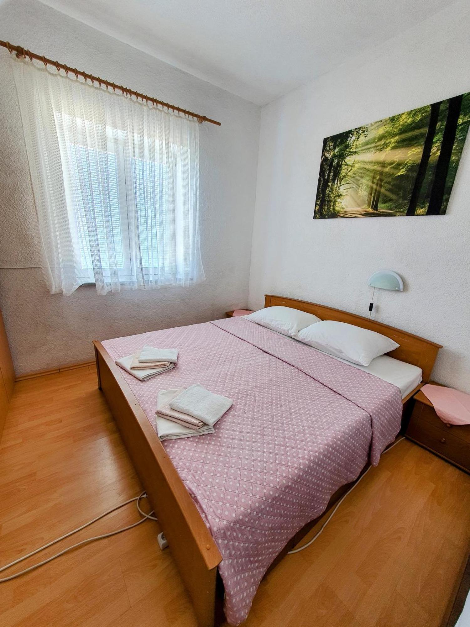 Apartments - Buffet 2B Sveti Juraj Oda fotoğraf